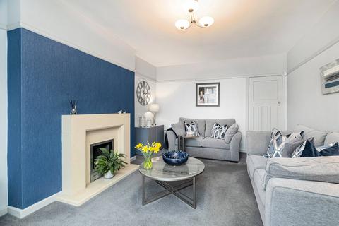 2 bedroom terraced house for sale, Stamperland Gardens, Clarkston, Glasgow, East Renfrewshire