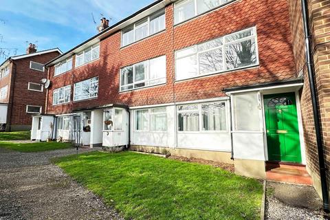 2 bedroom maisonette for sale, Oakfield Lane, Dartford DA1