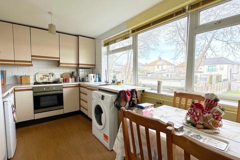 2 bedroom maisonette for sale, Oakfield Lane, Dartford DA1