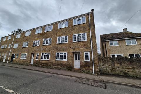 2 bedroom end of terrace house for sale, Hamdon Close, TA14 6QN