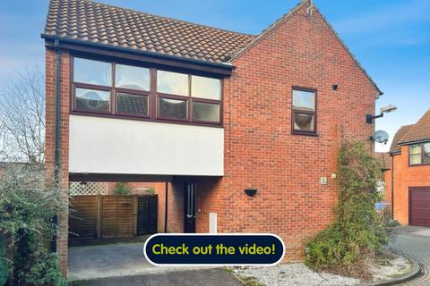 3 bedroom detached house for sale, Waltham Court, Beverley, HU17 9JF