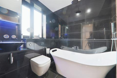 6 bedroom detached house for sale, Alma Close, Kirk Ella, Hull, HU10 7LH