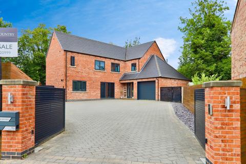 6 bedroom detached house for sale, Alma Close, Kirk Ella, Hull, HU10 7LH