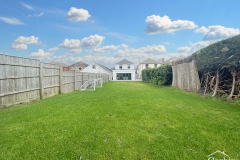 4 bedroom detached house for sale, Cherford Road, Bournemouth, BH11 8