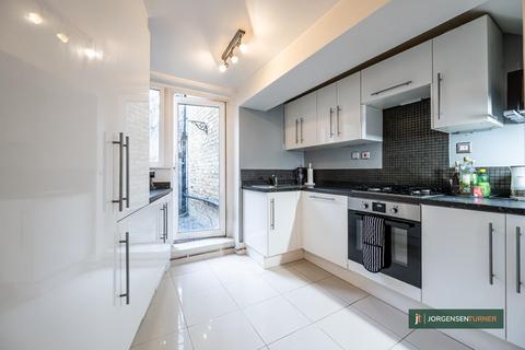 2 bedroom flat for sale, Devonport Road Shepherds Bush London, W12 8NZ