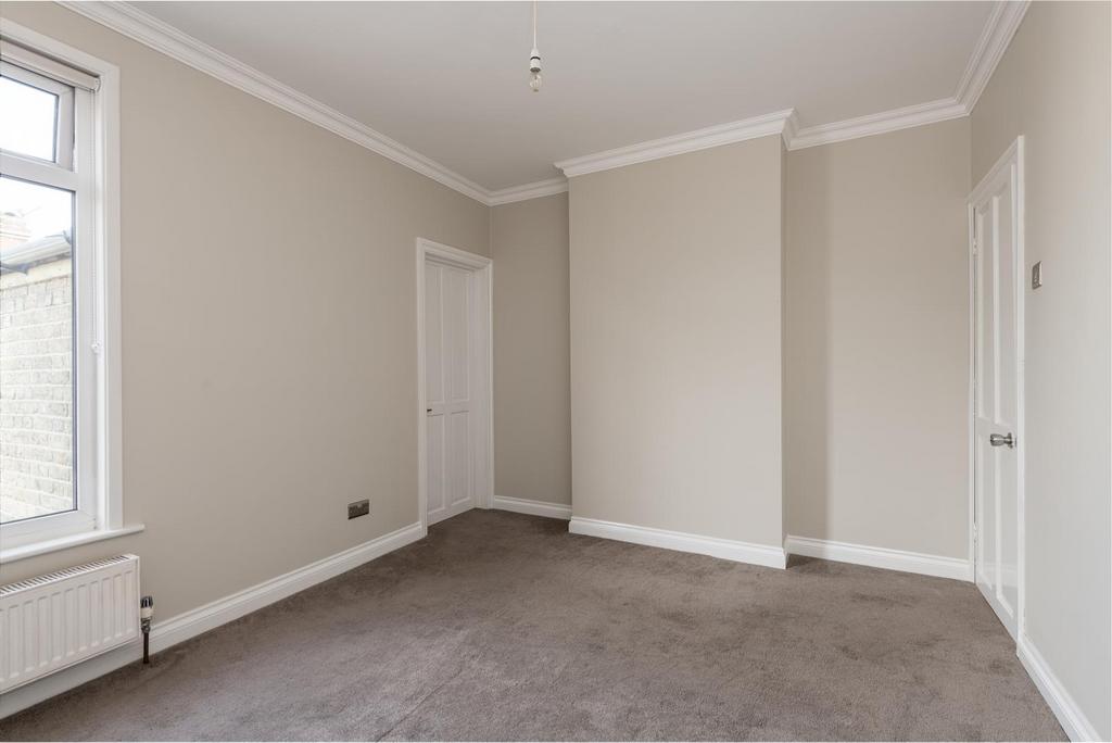 3 Bedroom Terraced for Sale