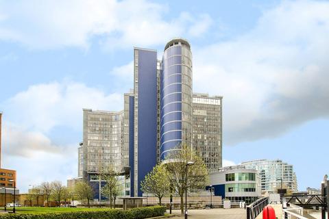 1 bedroom flat for sale, Falcon Wharf, Battersea, London, SW11