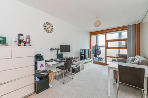 1 bedroom flat for sale, Falcon Wharf, Battersea, London, SW11