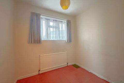 3 Cheveley Close, Romford, RM3 0EU