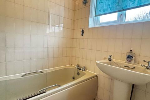 3 Cheveley Close, Romford, RM3 0EU