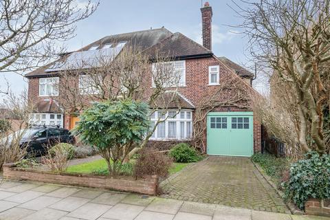 4 bedroom semi-detached house for sale, Twyford Avenue, London, N2