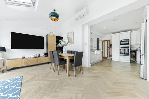 undefined, Aylesford Avenue, Beckenham