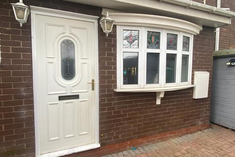 3 bedroom end of terrace house for sale, Malpas Close, Hull, HU7