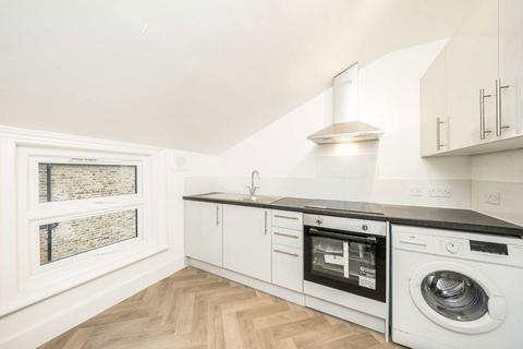 1 bedroom flat to rent, Drakefield Road, London SW17