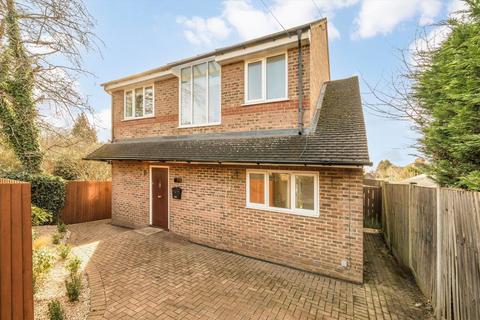 4 bedroom detached house for sale, Highfield Close, Surbiton KT6