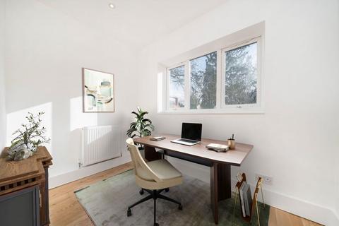 Beara House Highfield Close, Long Ditton, Surbiton, KT6 5JG