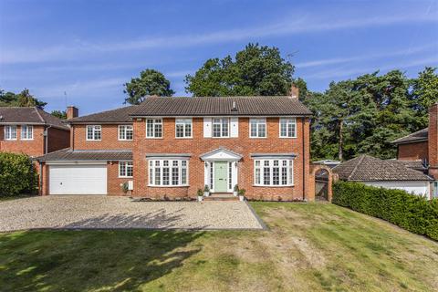 5 bedroom detached house for sale, The Poplars, Ascot