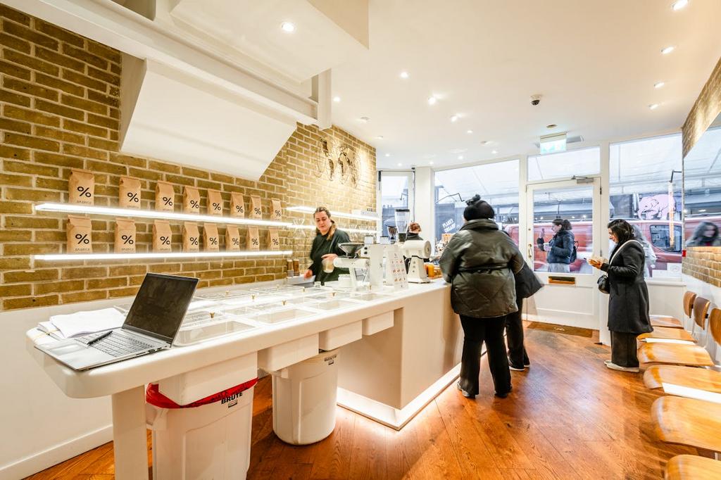 Broadway Mkt 33 5.jpg