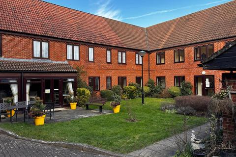 1 bedroom flat for sale, Ashley Court, Hatfield