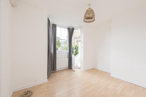 1 bedroom flat to rent, Wallwood Road, Leytonstone, London, E11 1AP