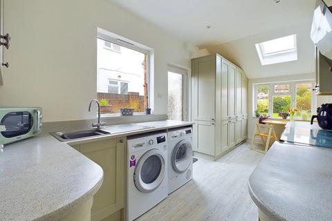 3 bedroom semi-detached house for sale, Broomfield Avenue, Worthing BN14 7RZ