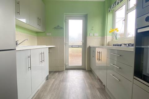 2 bedroom bungalow to rent, Gilbeck Road, Nailsea, North Somerset, BS48