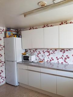 3 bedroom flat to rent, Edgar Road, Hounslow