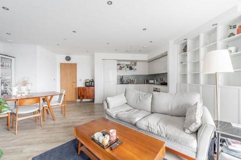 2 bedroom flat for sale, Masters Court, Lyon Road, Harrow, HA1