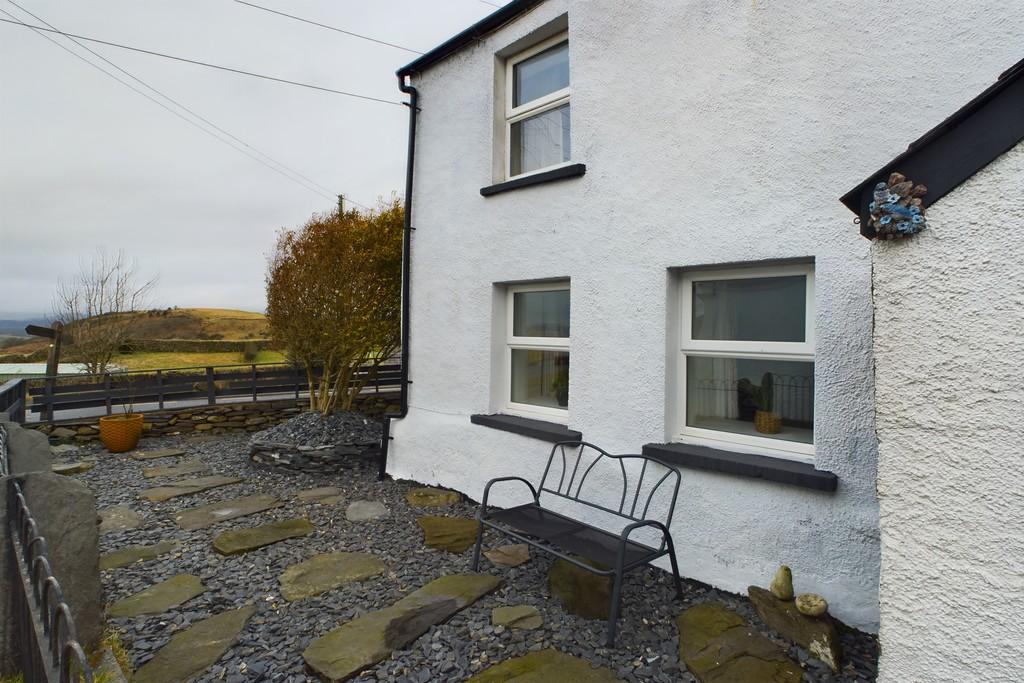 Enclosed Front Garden