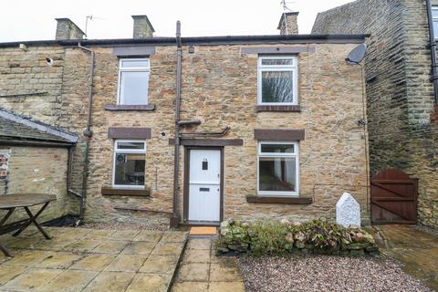 2 bedroom end of terrace house to rent, Mill Street, Derbyshire SK13