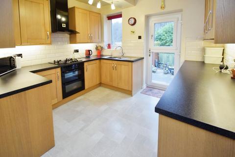 4 bedroom semi-detached house for sale, Trenance Drive, Bradford BD18