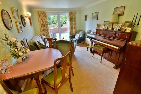 1 bedroom retirement property for sale, Ringwood Road, Ferndown, BH22
