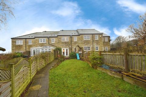 3 bedroom townhouse for sale, Canal Road, Keighley BD20