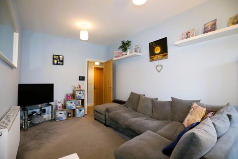 1 bedroom apartment for sale, Queen Street, Newton Abbot, TQ12 2EY