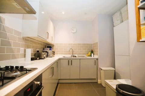 1 bedroom apartment for sale, Queen Street, Newton Abbot, TQ12 2EY