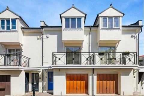 3 bedroom terraced house for sale, Oxford Mews, Hove, BN3 3NF