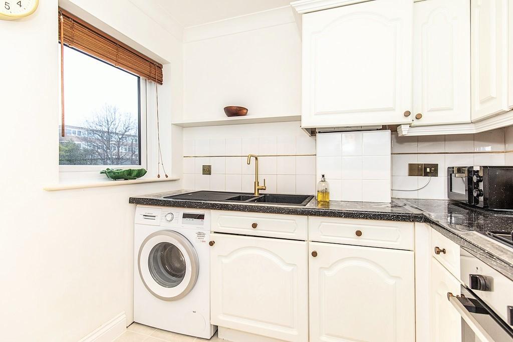 Kitchen i