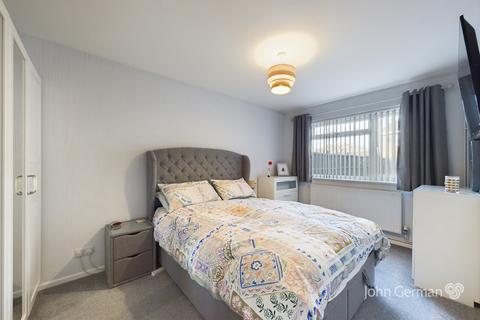 135 Lambert Road, Uttoxeter, ST14 7QY