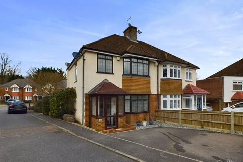 3 bedroom semi-detached house for sale, Crossways, South Croydon