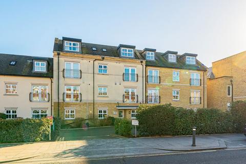 2 bedroom flat for sale, High Street, Hampton Hill TW12