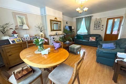 3 bedroom terraced house for sale, Princes Terrace, Plaistow, London, E13