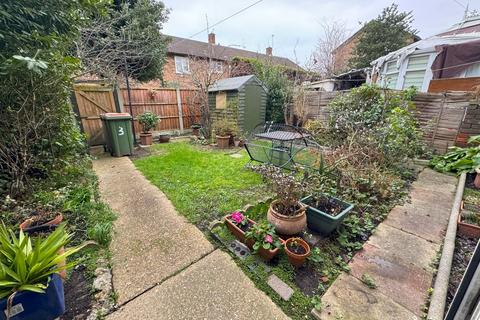 3 bedroom terraced house for sale, Princes Terrace, Plaistow, London, E13