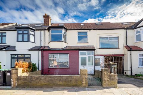 5 bedroom terraced house to rent, Walpole Road, London N17