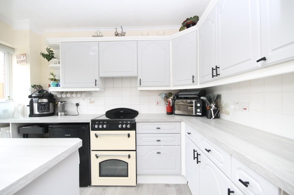 .kitchen.JPG