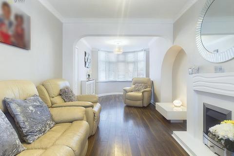 4 bedroom semi-detached house for sale, Elmfield Road, Birmingham B36