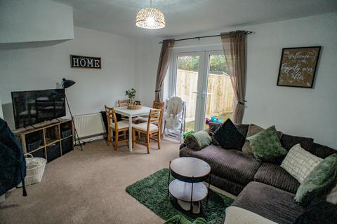 2 bedroom terraced house for sale, Sprats Barn Crescent, Wiltshire SN4