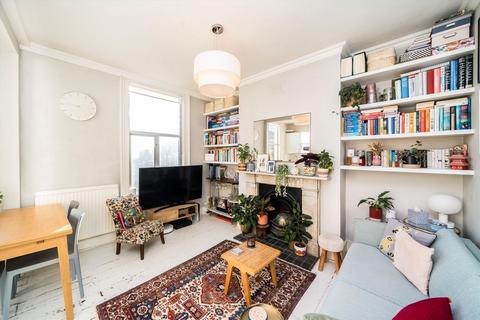 2 bedroom flat for sale, Tremlett Grove, London N19