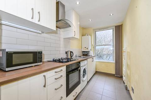 2 bedroom flat for sale, Clifton Terrace, Finsbury Park, London, N4