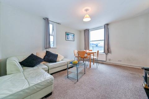 2 bedroom flat for sale, Clifton Terrace, Finsbury Park, London, N4