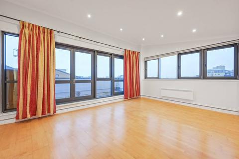 2 bedroom penthouse to rent, Langbourne Place, Isle Of Dogs, London, E14